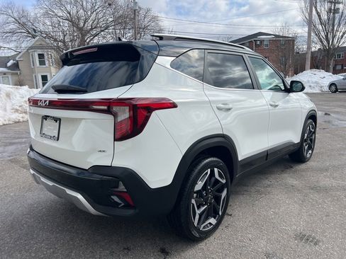 Certified 2025 Kia Seltos SX image 5