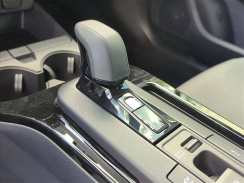 New 2026 Toyota Prius LE FWD image 20