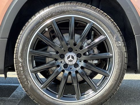 Certified 2022 Mercedes-Benz GLB 250 image 32