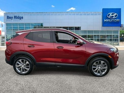 Used 2023 Buick Encore GX Essence w/ Experience Buick Package image 2