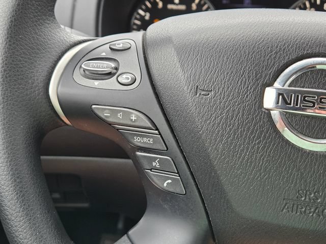 Used 2020 Nissan Pathfinder S FWD image 22