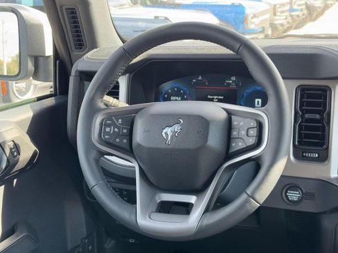 New 2025 Ford Bronco Outer Banks w/ Sasquatch Package image 16