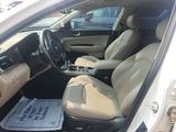 Used 2017 Kia Optima EX w/ Technology Package image 2