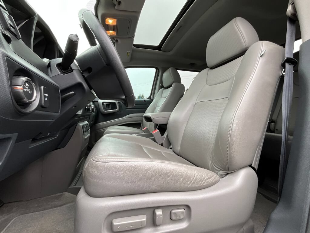 Used 2014 Honda Ridgeline RTL image 11