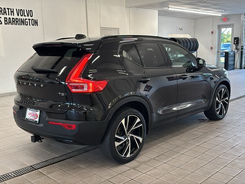 Used 2021 Volvo XC40 T5 R-Design w/ Climate Package AWD/4WD image 5