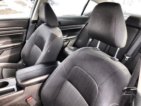 Certified 2024 Nissan Altima 2.5 SV image 11