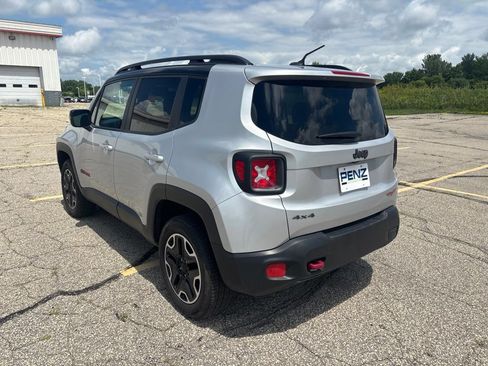 Used 2017 Jeep Renegade Trailhawk w/ Cold Weather Group II AWD/4WD image 6