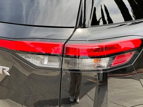 New 2026 Nissan Pathfinder SV image 35