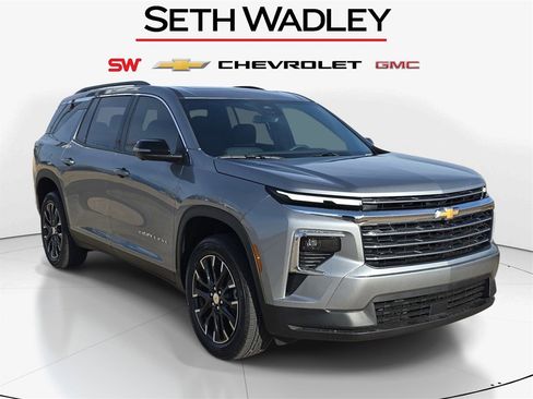 New 2026 Chevrolet Traverse LT w/ Sun and Wheel Package image 1