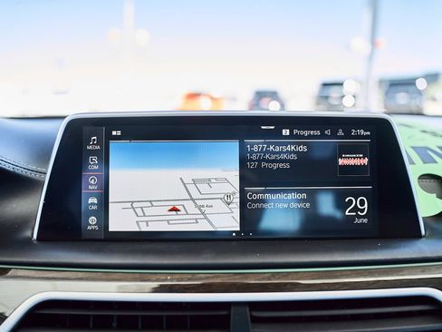 Used 2020 BMW 750i xDrive w/ Executive Package AWD/4WD image 37