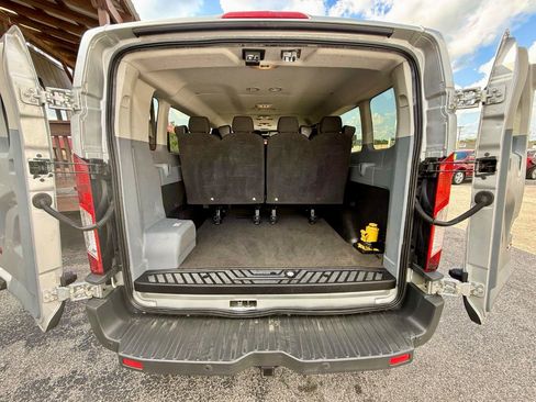 Used 2016 Ford Transit 350 XLT RWD image 40