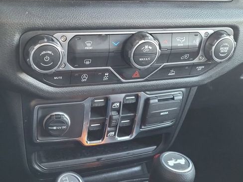 Certified 2024 Jeep Wrangler Sport S image 11