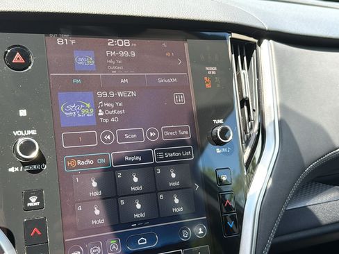 Certified 2025 Subaru Outback Premium AWD/4WD image 17
