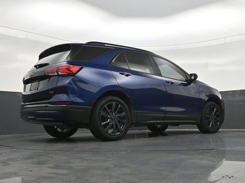 Used 2023 Chevrolet Equinox RS FWD image 33