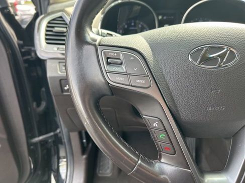 Used 2017 Hyundai Santa Fe Sport image 19