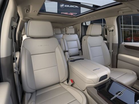 New 2026 GMC Yukon Denali w/ Advanced Technology Package AWD/4WD image 16