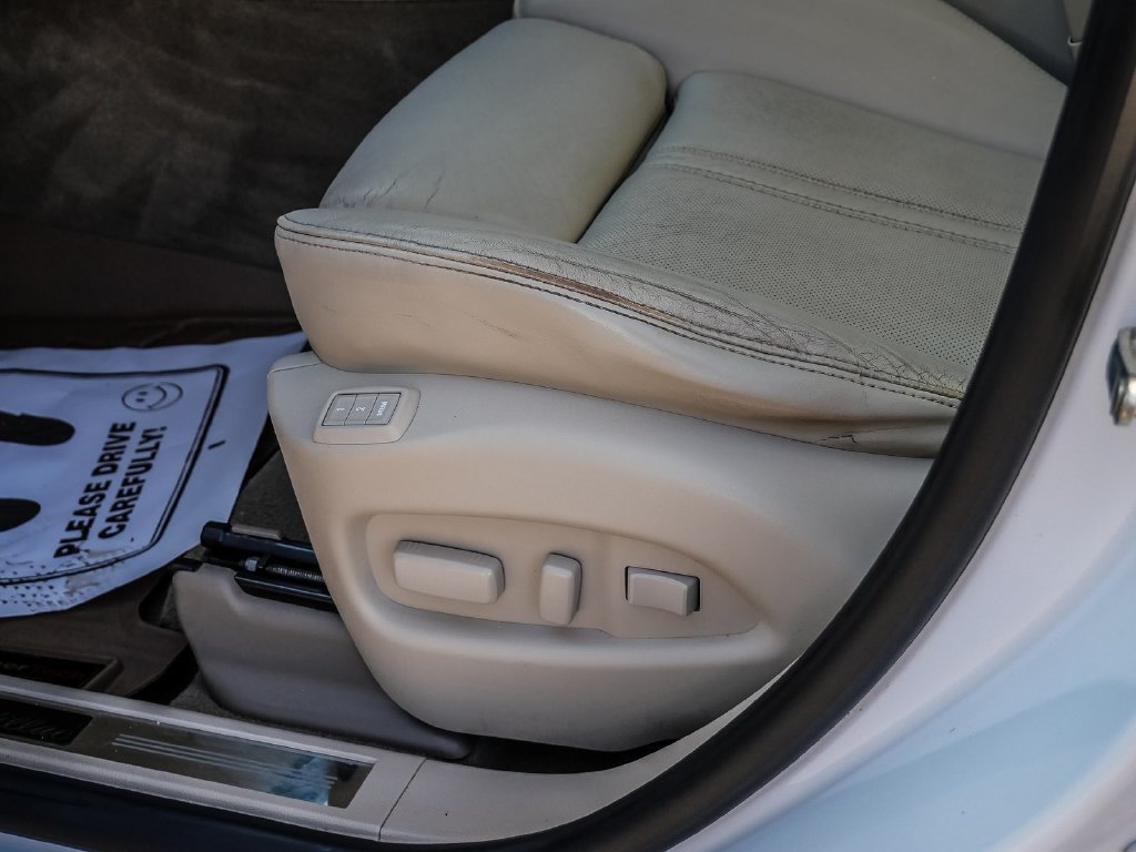 Used 2012 Cadillac SRX Performance FWD image 32