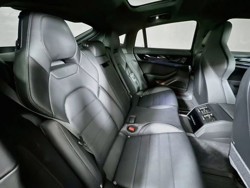 Certified 2026 Porsche Panamera GTS AWD/4WD image 29