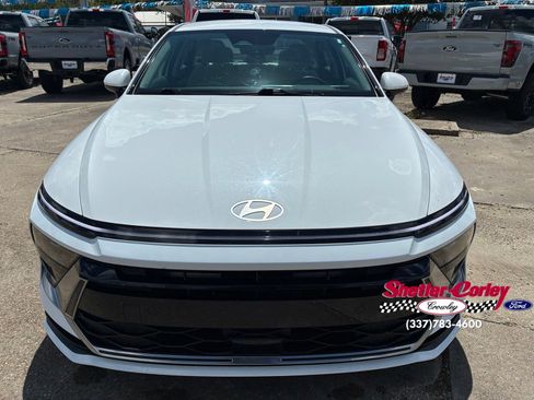 Used 2024 Hyundai Sonata SEL FWD image 3
