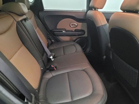 Used 2016 Kia Soul + w/ Audio Package image 19