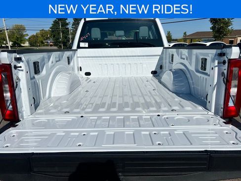New 2026 Ford F250 XL w/ XL Chrome Package image 30