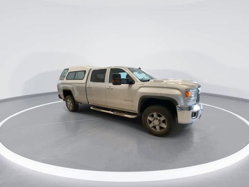 Used 2017 GMC Sierra 3500 SLE image 2