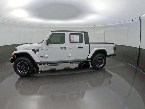 Used 2022 Jeep Gladiator Overland w/ Popular Equipment Package AWD/4WD image 7