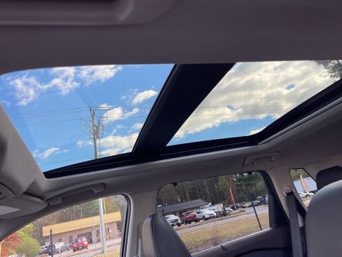 Used 2021 Nissan Rogue Platinum image 20