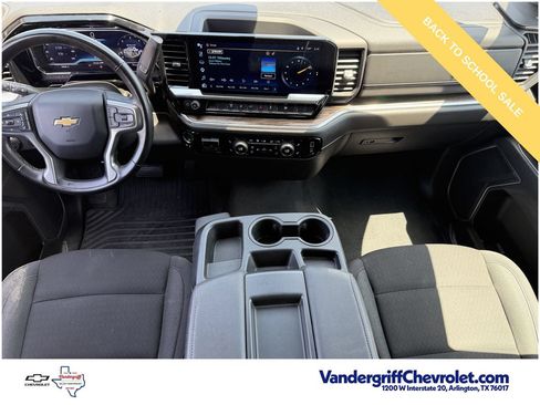Used 2025 Chevrolet Silverado 2500 LT w/ Convenience Package AWD/4WD image 8