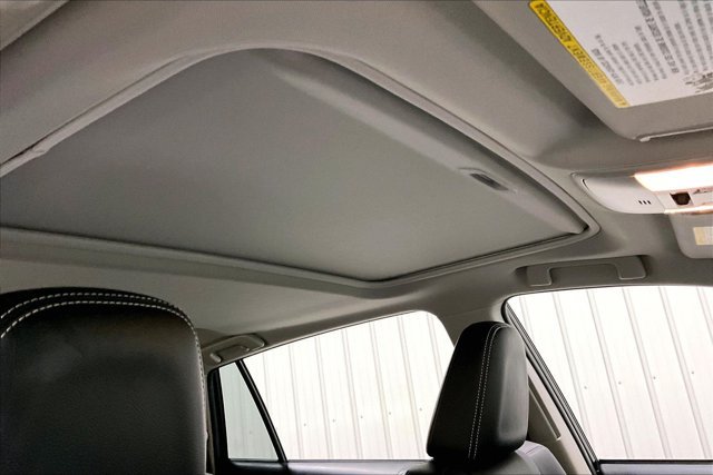 Used 2018 Toyota RAV4 Limited AWD/4WD image 22