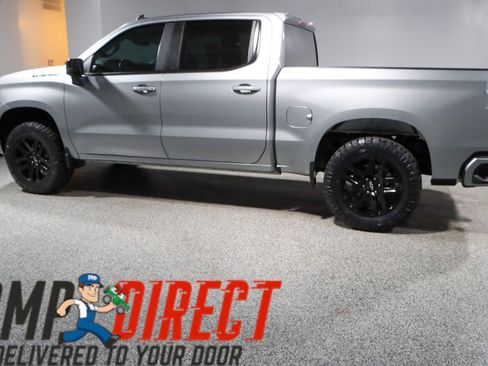 Used 2023 Chevrolet Silverado 1500 RST image 11
