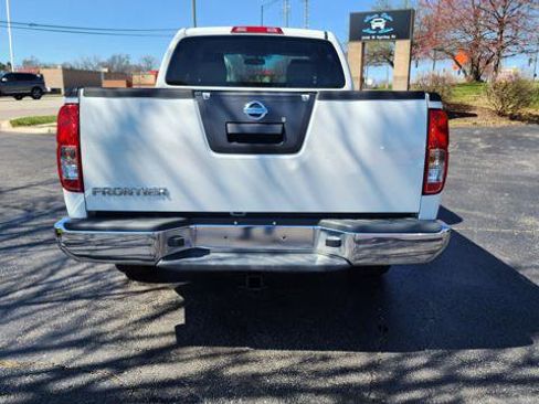 Used 2014 Nissan Frontier S RWD image 10