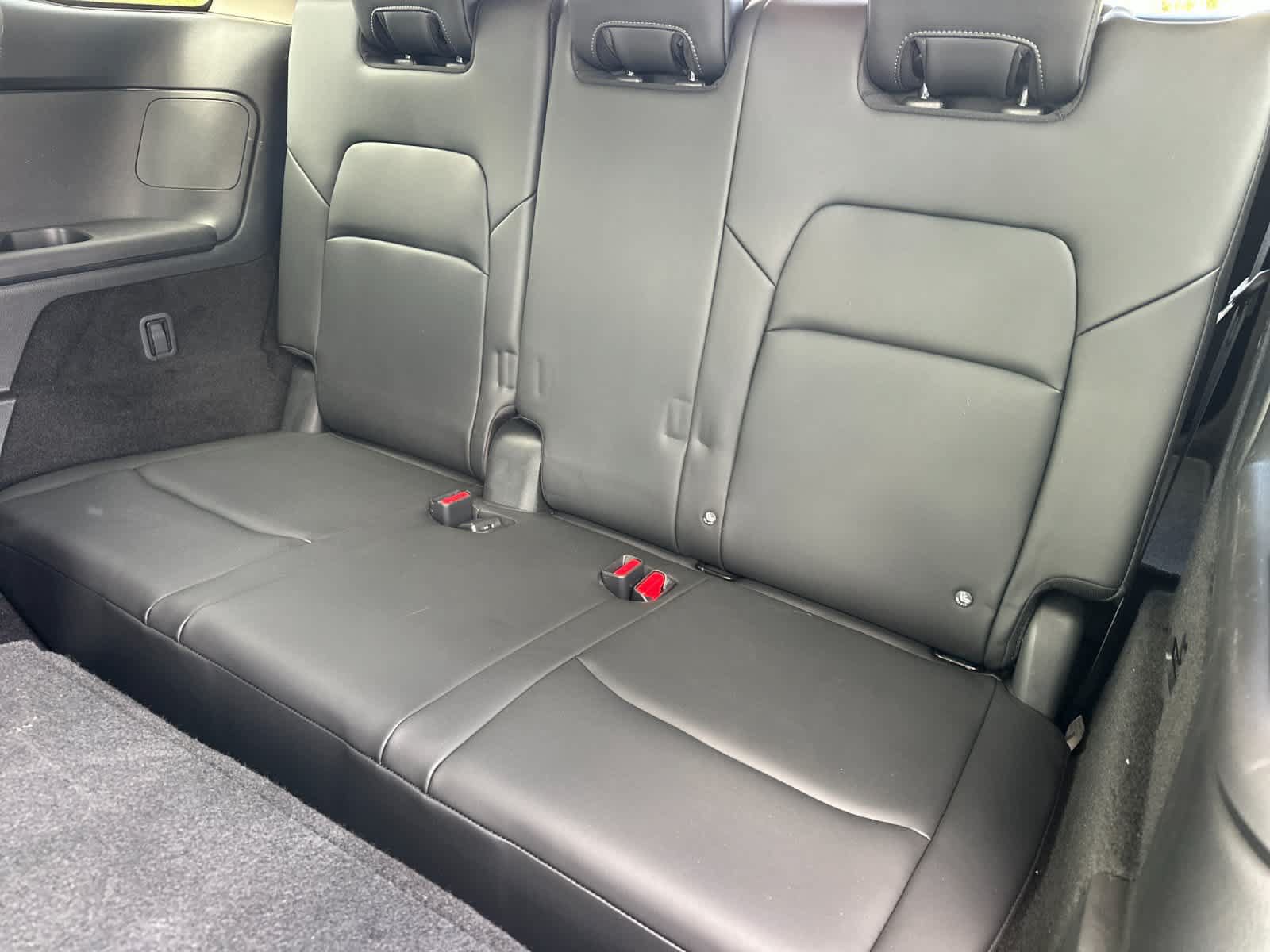 Used 2026 Nissan Pathfinder SL FWD image 16
