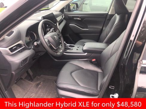 Used 2026 Toyota Highlander XLE AWD/4WD image 5