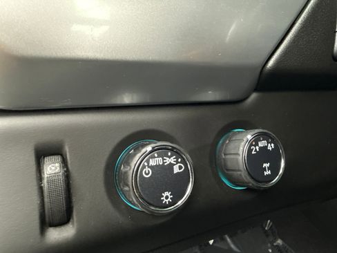 Used 2020 Chevrolet Tahoe LS w/ Enhanced Driver Alert Package image 35