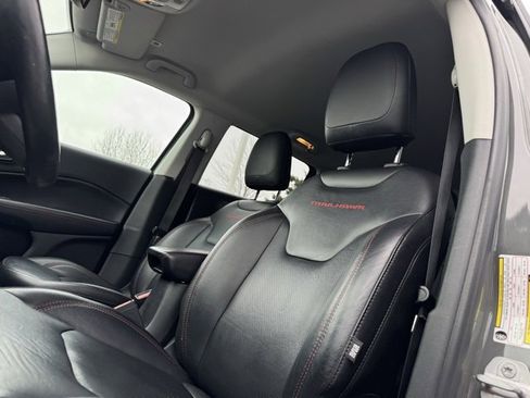 Used 2019 Jeep Compass Trailhawk w/ Leather Interior Group image 9