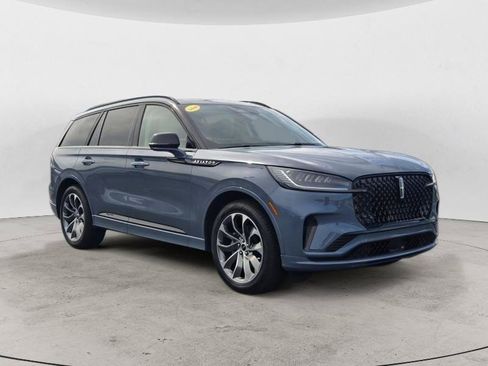 Used 2026 Lincoln Aviator 2WD w/ Jet Appearance Package image 1