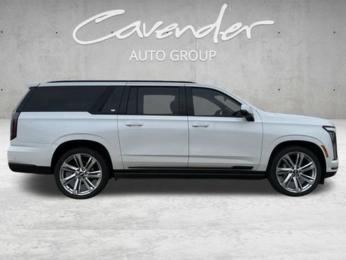 Certified 2025 Cadillac Escalade ESV Sport Platinum AWD/4WD image 17