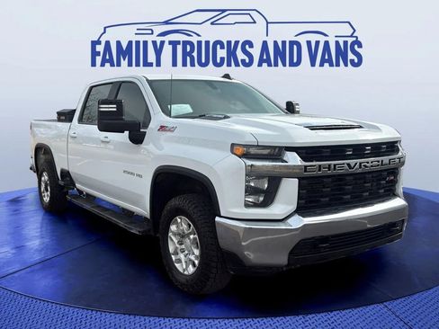 Used 2020 Chevrolet Silverado 2500 LT w/ Z71 Off-Road Package image 6