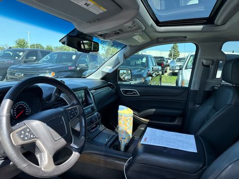 Used 2018 GMC Yukon Denali w/ Denali Ultimate Package AWD/4WD image 10