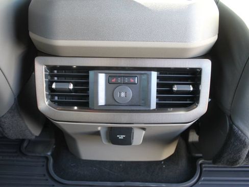 New 2026 Ford F350 Platinum w/ Platinum Plus Package AWD/4WD image 15