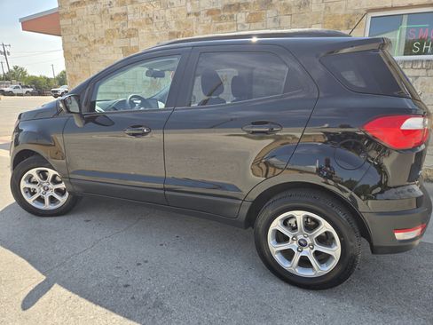 Used 2021 Ford EcoSport SE FWD image 3