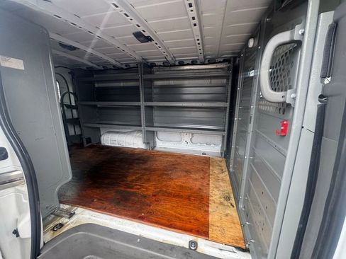 Used 2019 Nissan NV 3500 S image 23