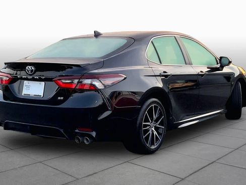 Used 2024 Toyota Camry SE FWD image 12