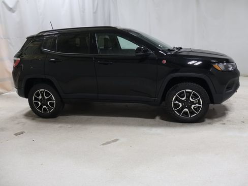 New 2026 Jeep Compass Trailhawk AWD/4WD image 8