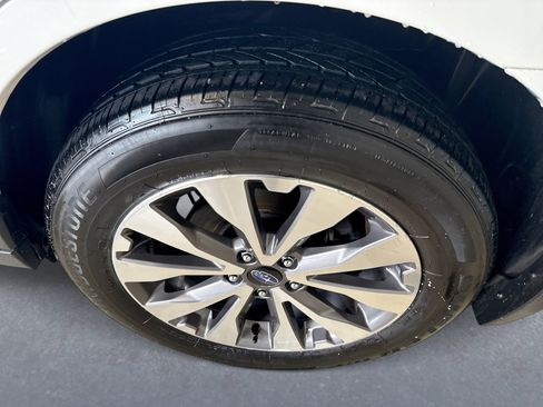 Used 2019 Subaru Outback 3.6R Touring AWD/4WD image 20