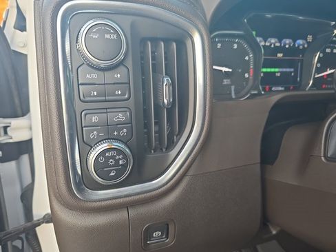 Used 2023 GMC Sierra 2500 Denali image 25
