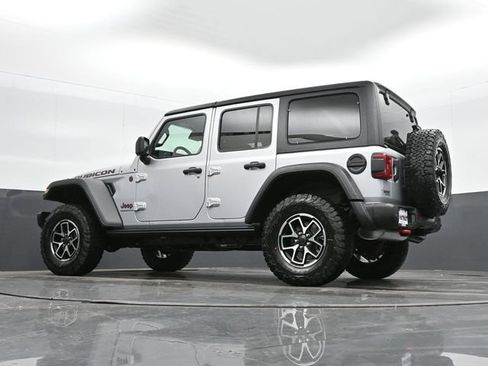 Used 2024 Jeep Wrangler Unlimited Rubicon w/ Capability Package AWD/4WD image 38