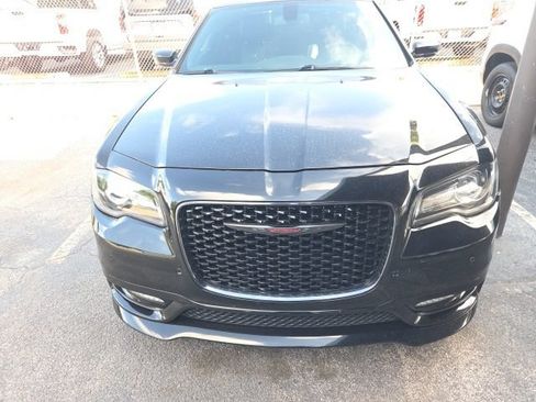 Used 2022 Chrysler 300 S w/ Comfort Group RWD image 12