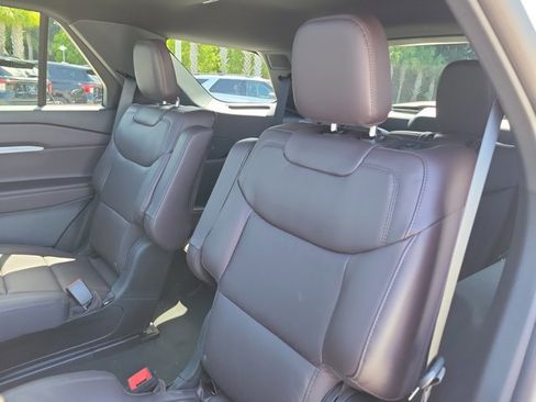 New 2026 Ford Explorer Platinum RWD image 14